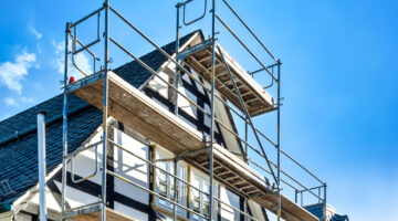 Reconstruction and renovation of an old half-timbered house